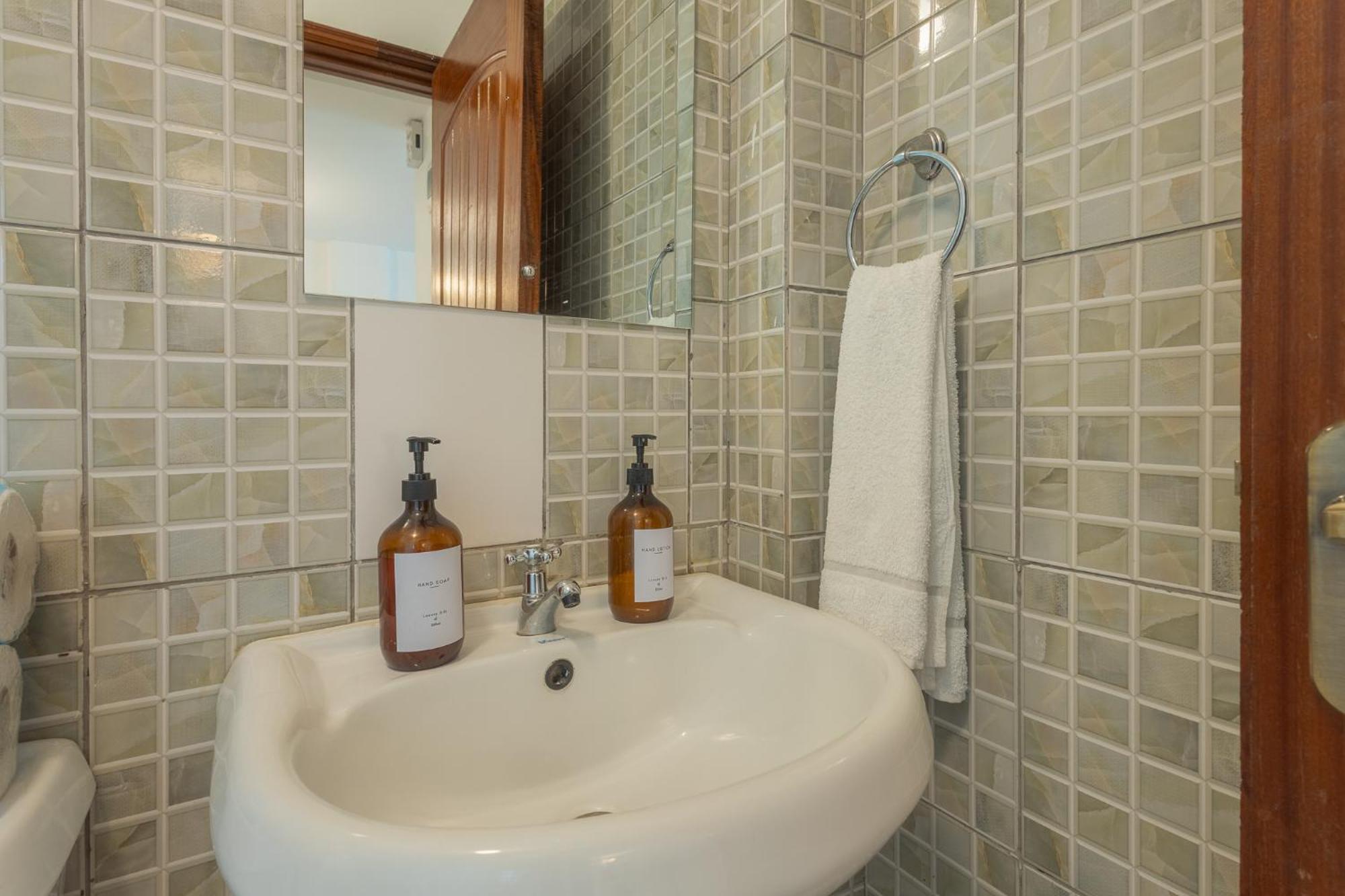 Furnished 1 Bedroom Apartment In Nairobi. 15 Mins To Cbd. Free Wi-Fi & Parking Luaran gambar